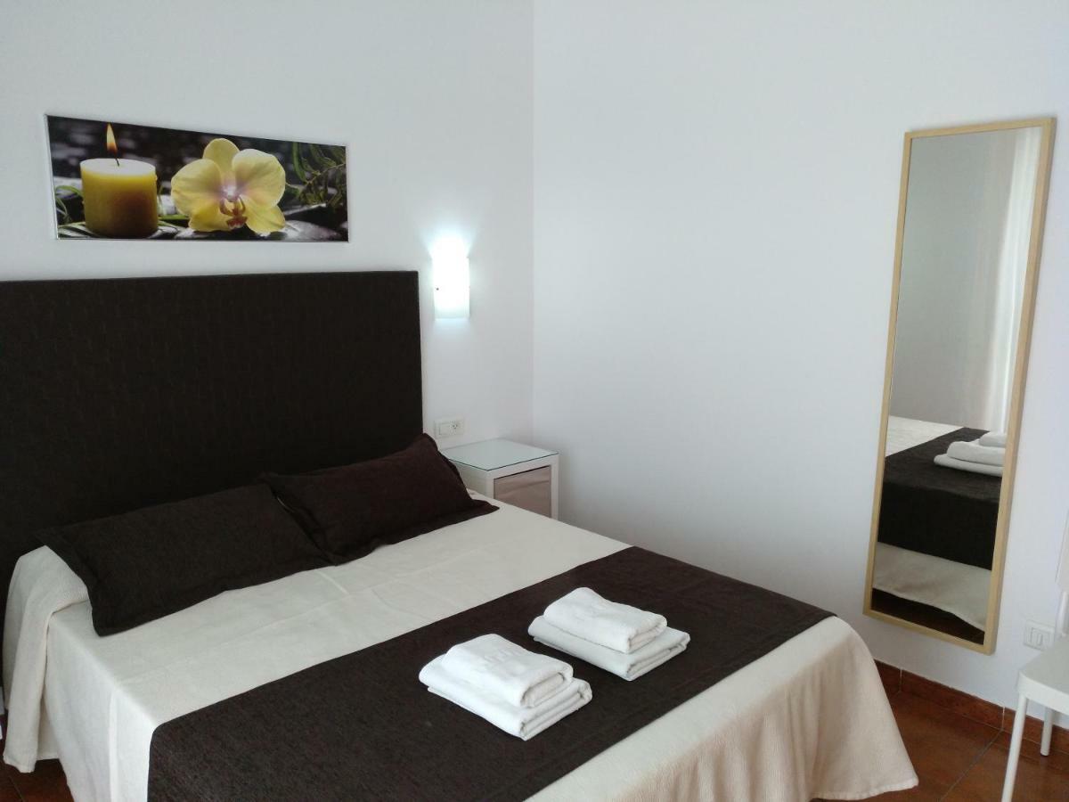 Apartamentos Luna De Nerja Buitenkant foto